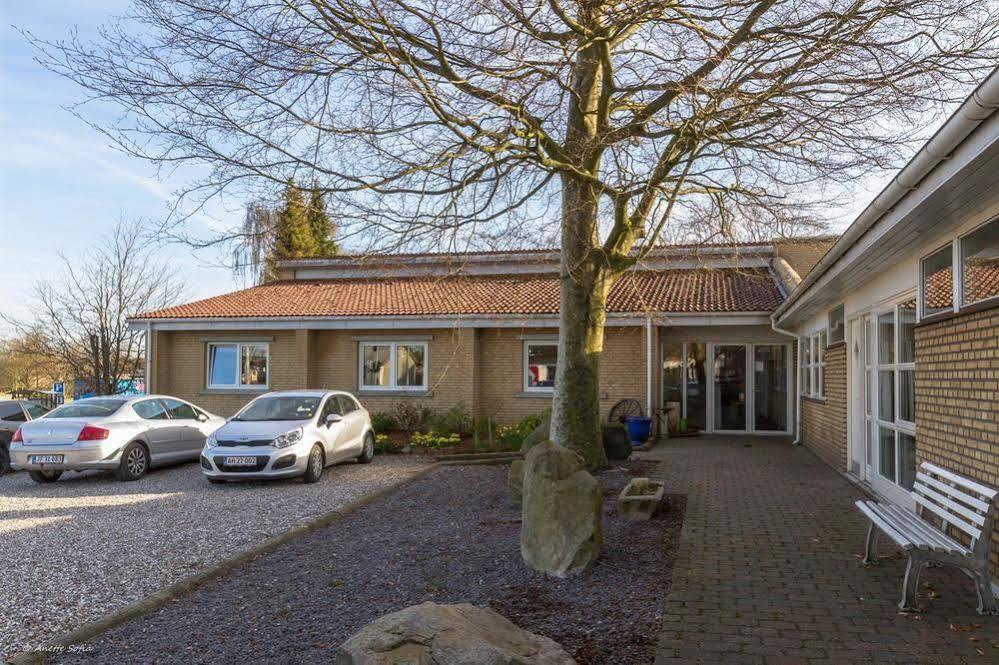 Sdr. Omme Kro & Hotel Buitenkant foto